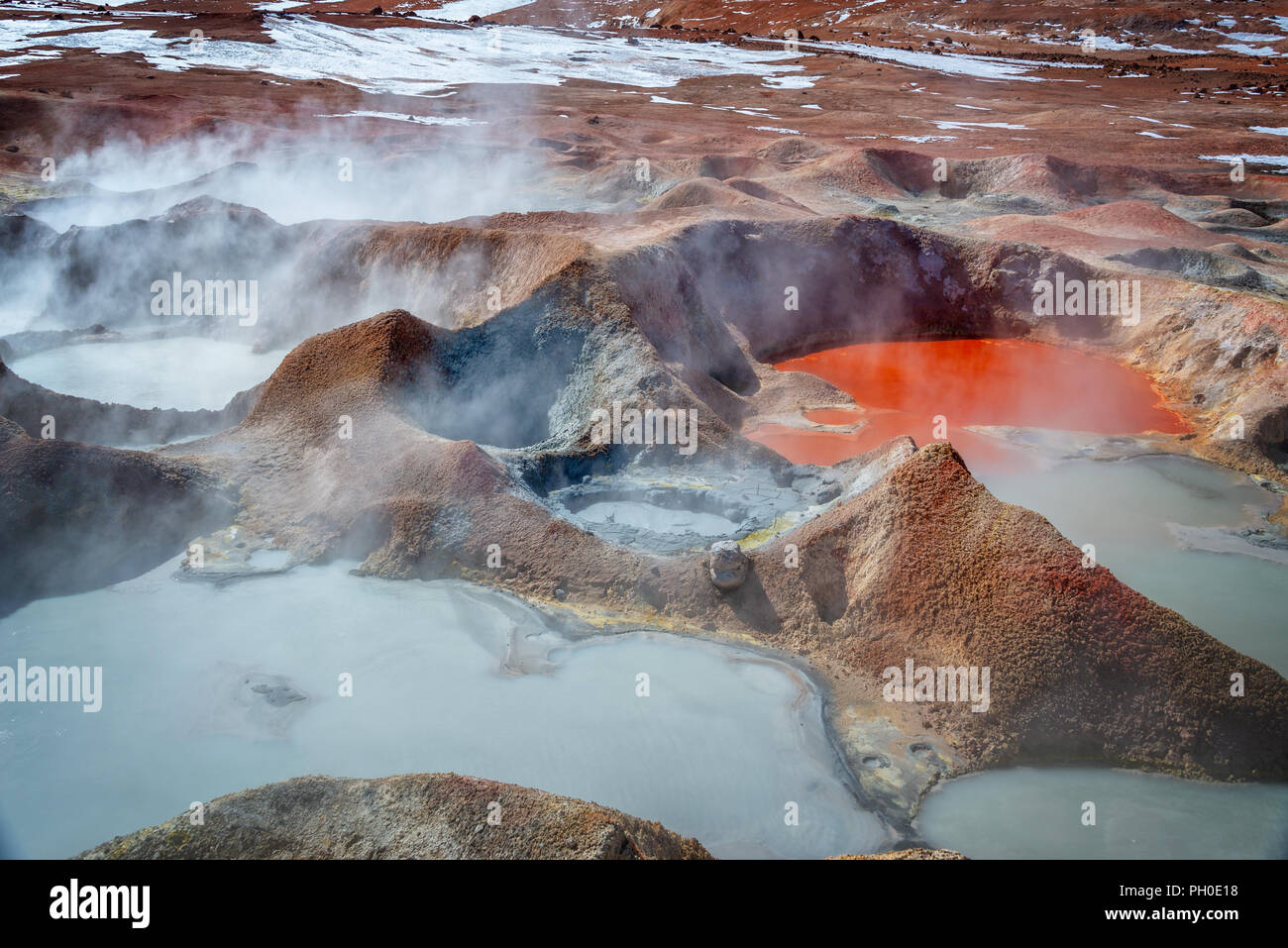 Sol de Manana, geysers et dans la zone géothermique sur Lipez province, Potosi, Bolivie Banque D'Images