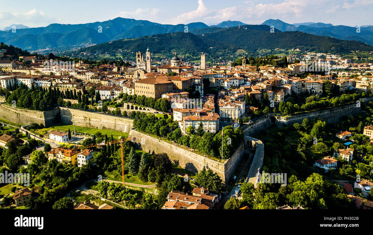 Ville Haute ou Ville Haute, vieille ville fortifiée de Bergamo, Italie Banque D'Images