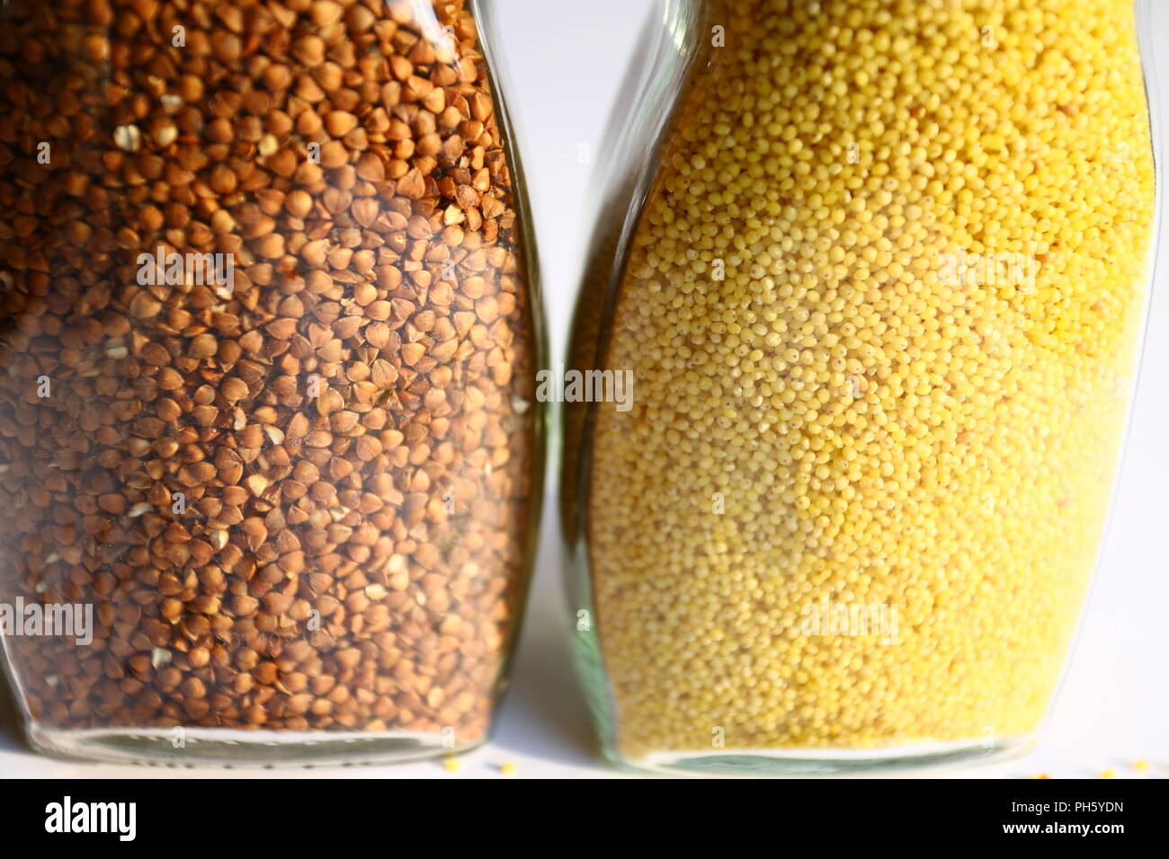 L'alimentation : le millet et le sarrasin Banque D'Images