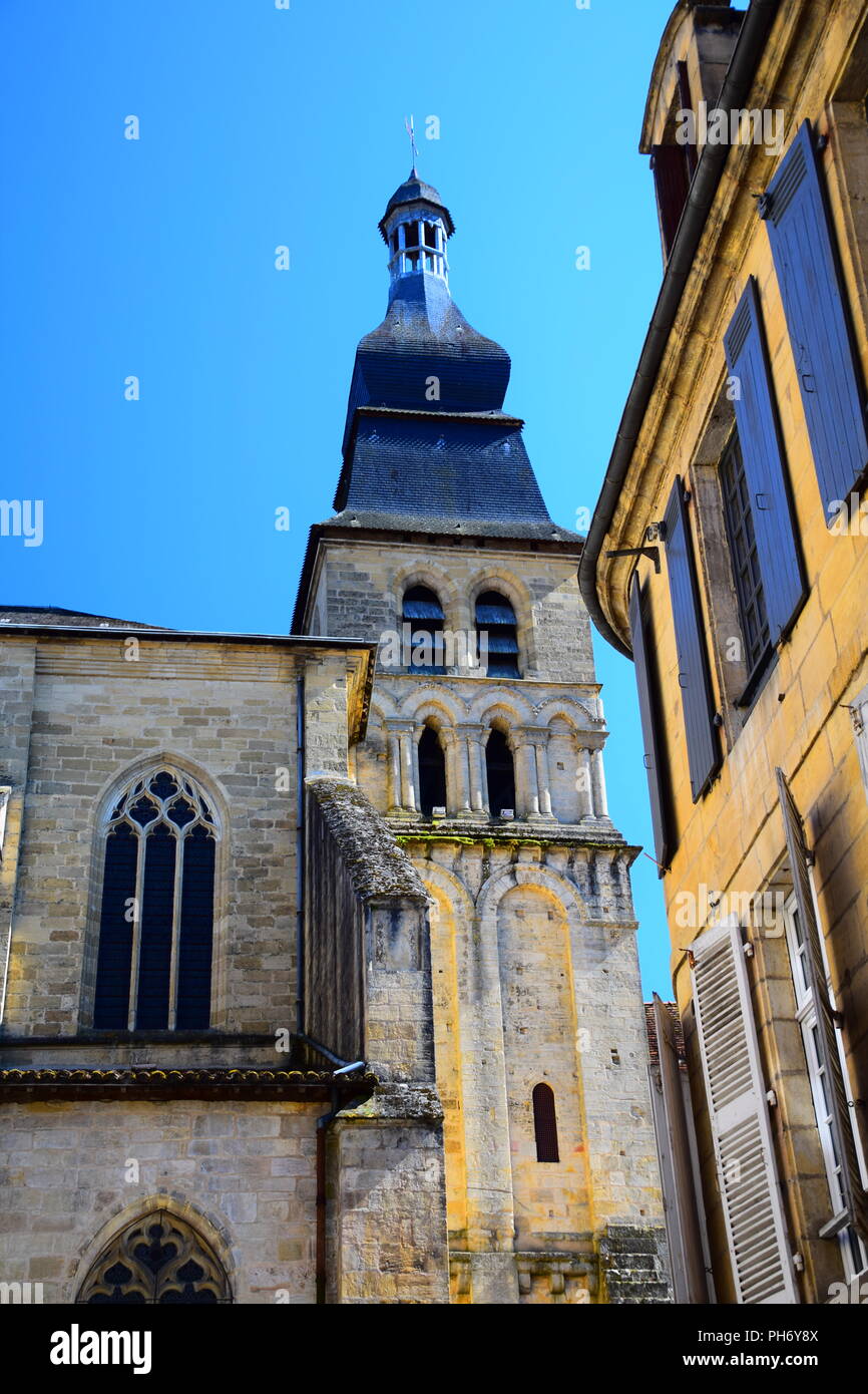 Vue sur le magnifique village de Sarlat-la-Caneda, France Banque D'Images