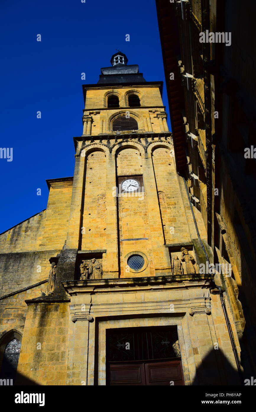 Vue sur le magnifique village de Sarlat-la-Caneda, France Banque D'Images