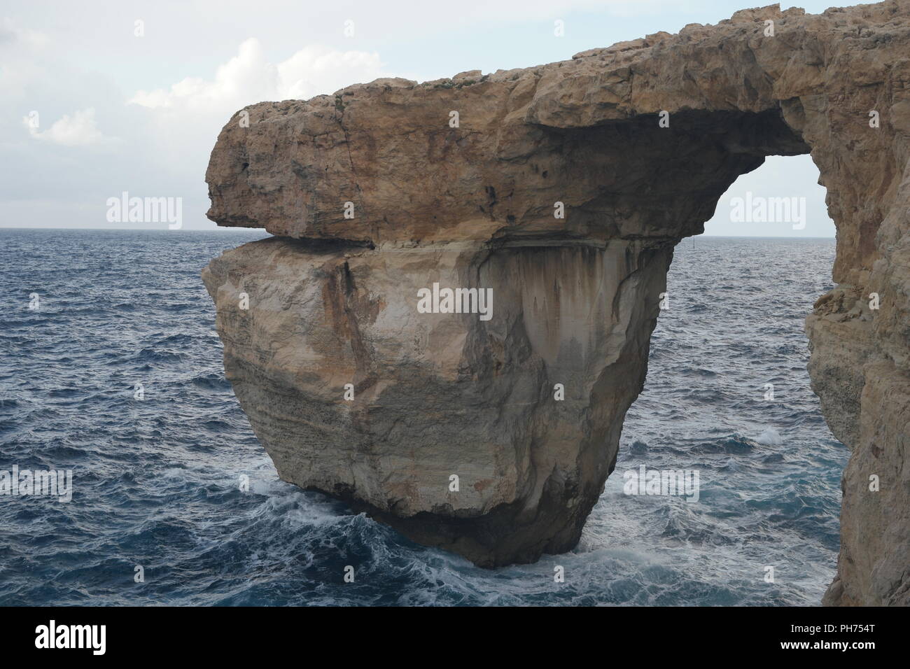 Arch Rock naturel dans la mer Banque D'Images