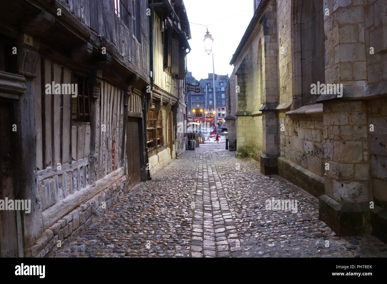 Rue de la prison, vieille ville de Honfleur, Normandie France Banque D'Images