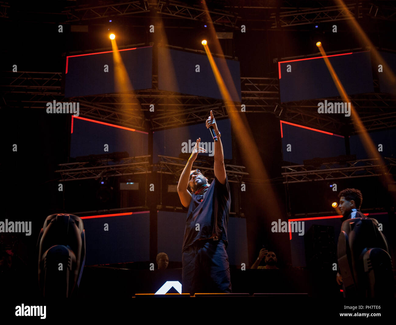 NOVI SAD, SERBIE - Juillet 14, 2018 : French Montana, alias Karim Kharbouch, un rappeur américain et l'enregistrement de l'artiste, sur scène au cours de la d'exi Banque D'Images