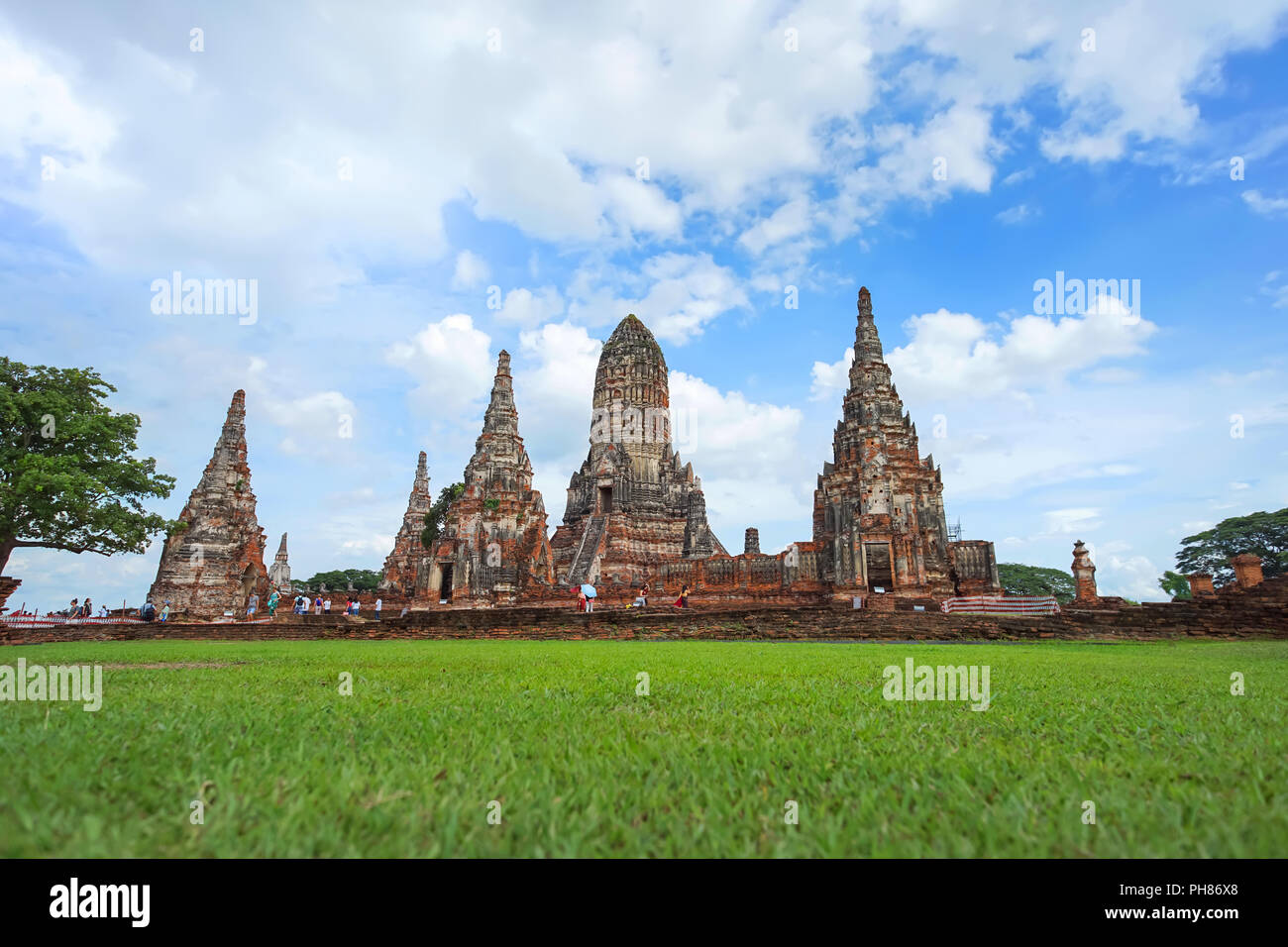 Ayutthaya, Thaïlande - 22 août 2018 : Pagode dans temple Chaiwatthanaram. C'est la fameuse destination touristique dans la province d'Ayutthaya, Thaïlande. Banque D'Images