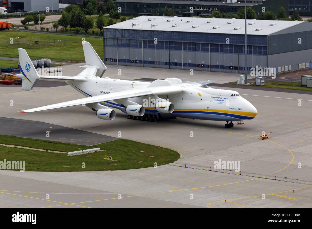 Antonov 225 à l'Leipzig Halle Airport. Banque D'Images