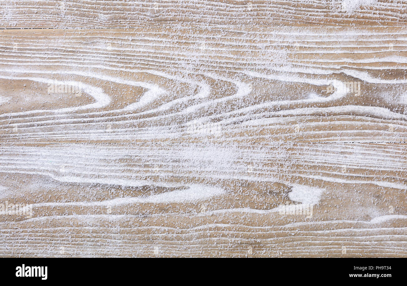 Les planches de bois blanc rustique avec de la neige pour Noël concept Banque D'Images