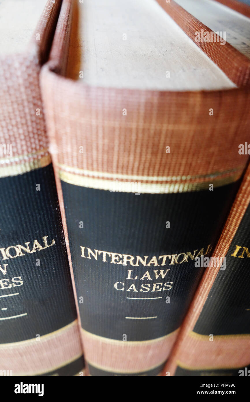 Livres au-dessus de la loi Banque D'Images