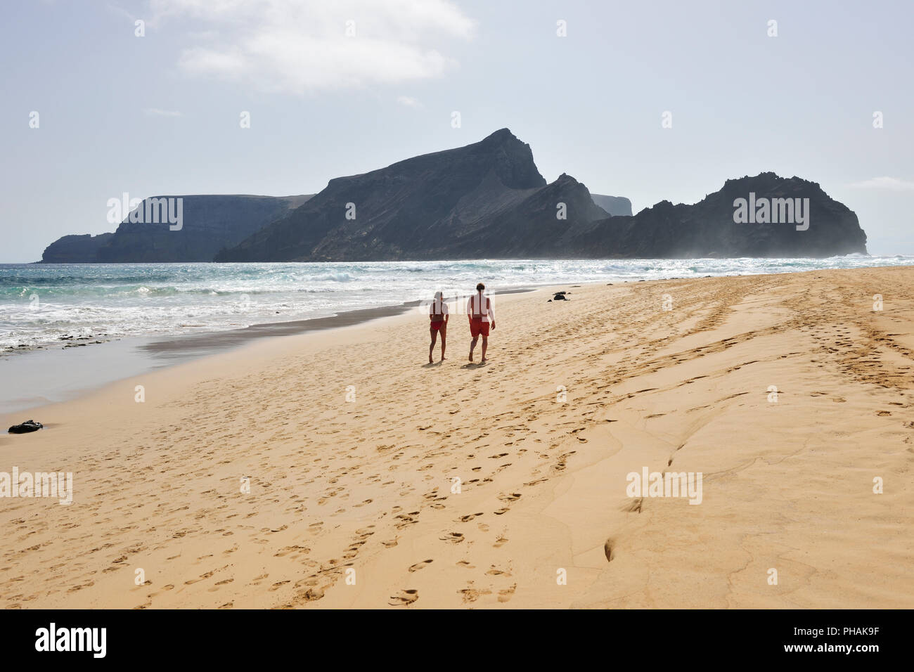 La magnifique plage de sable fin de l'île de Porto Santo, à 9 km de long. Madère, Portugal Banque D'Images