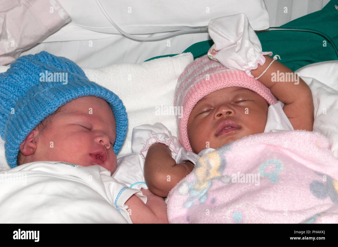 Bebe Garcon Nouveau Ne Fille 1 Mois Asian Photo Stock Alamy Bebe Garcon Nouveau Ne Fille 1 Mois Asian Photo Stock Alamy