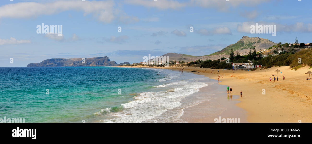 La magnifique plage de sable fin de l'île de Porto Santo, à 9 km de long. Madère, Portugal Banque D'Images