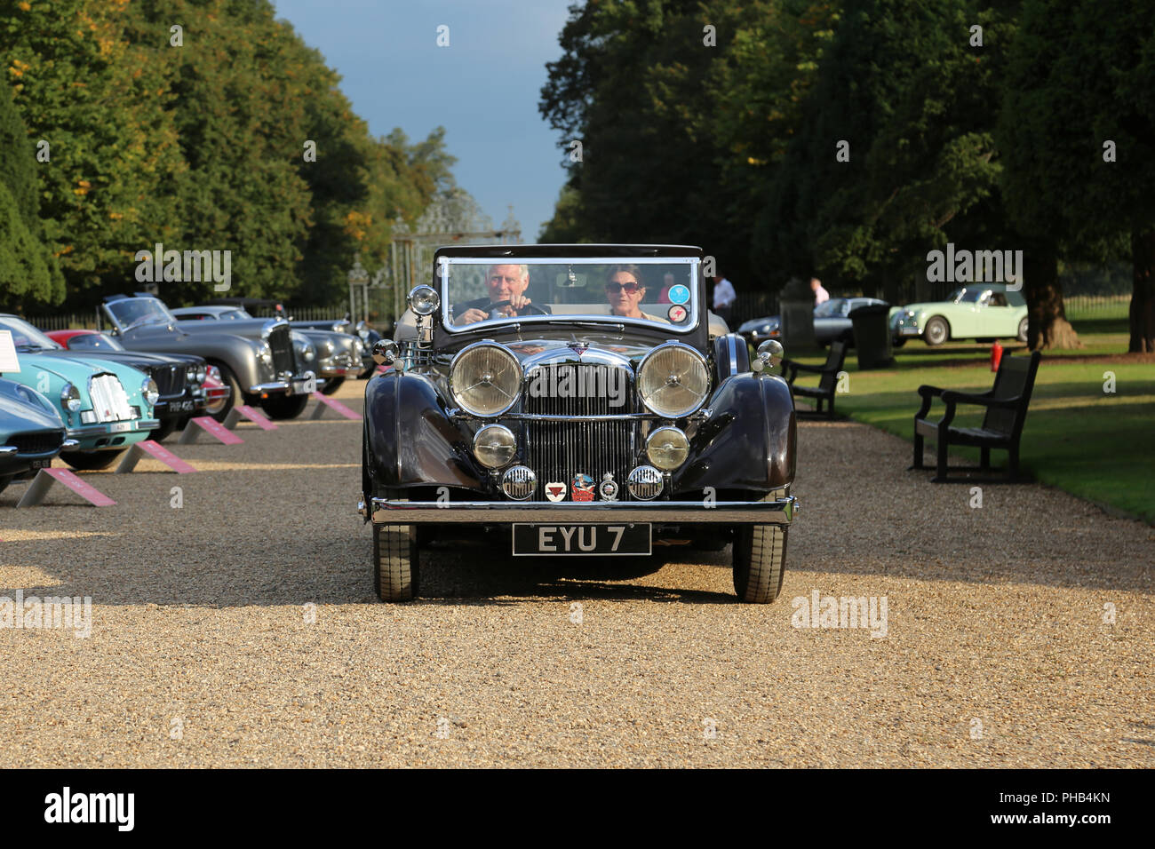 Trophée Club gagnant : Alvis Speed 25 (1930) propriété de M. et Mme George Butlin. Concours d'élégance 2018 Preview (Jour), 31 août 2018. Hampton Court Palace, Londres, Royaume-Uni. Les plus rares du monde voitures assemblées pour un classique de trois jours et d'événements supercar dans les jardins du Palais Royal. Ian crédit bouteille/Alamy Live News Banque D'Images