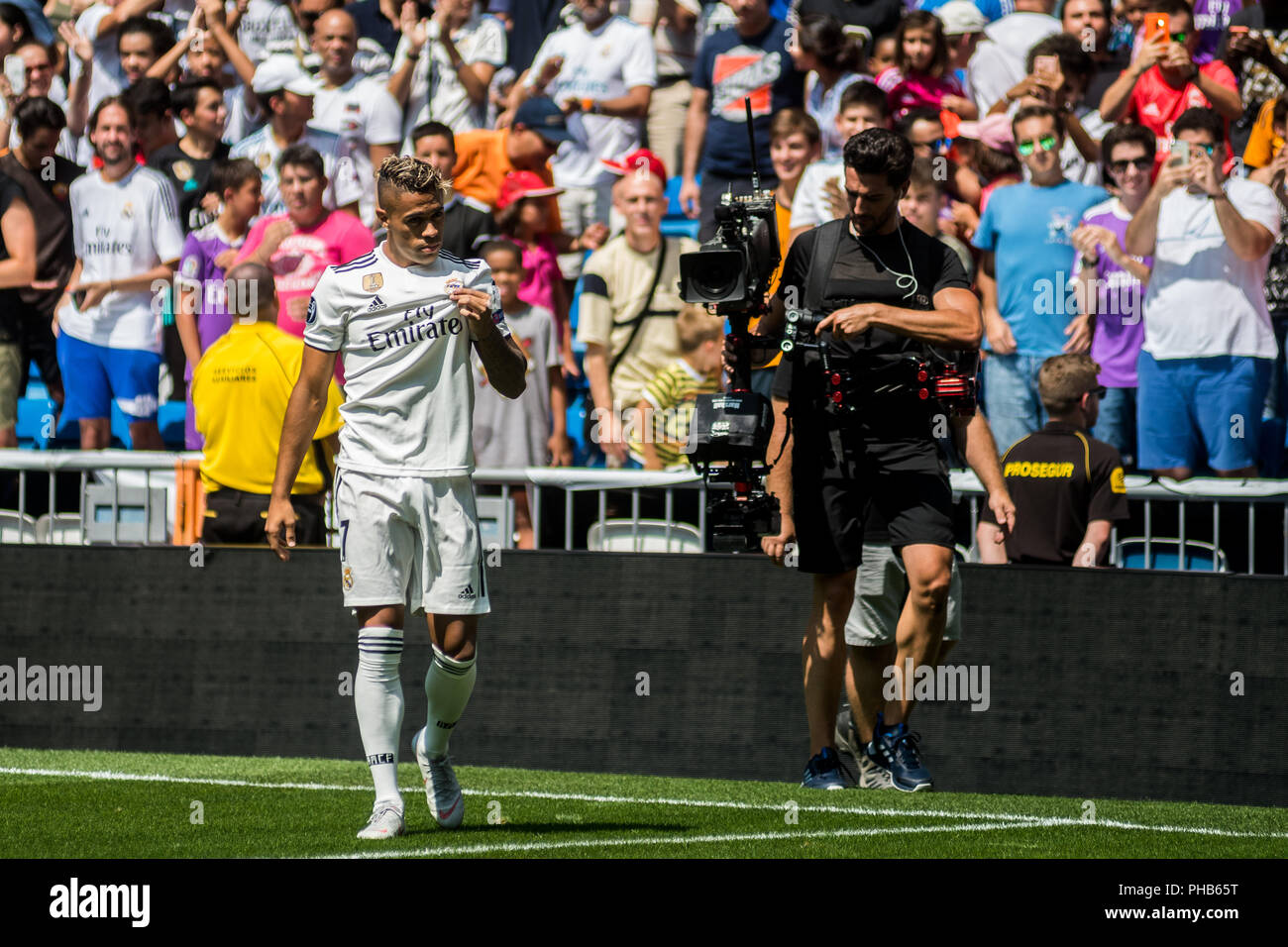 Madrid, Espagne. 31 août, 2018. Mariano Diaz Mejia au cours de la présentation en tant que nouveau joueur du Real Madrid à Santiago Bernabeu, Madrid, Espagne. Credit : Marcos del Mazo/Alamy Live News Banque D'Images