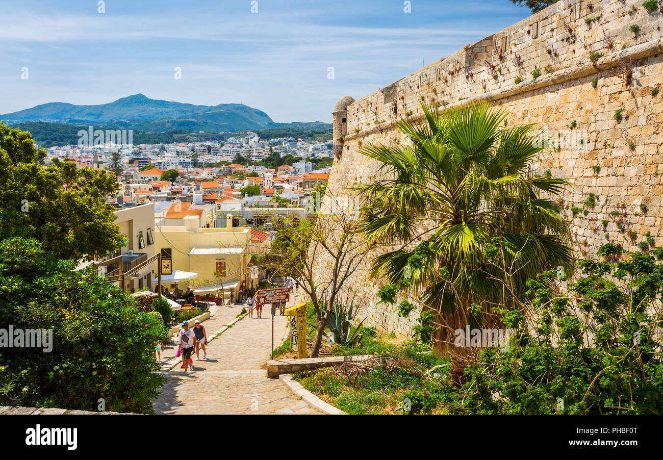 Mur de château Fortezza et de la vieille ville de Rethymnon, Crète, îles grecques, Grèce, Europe Banque D'Images