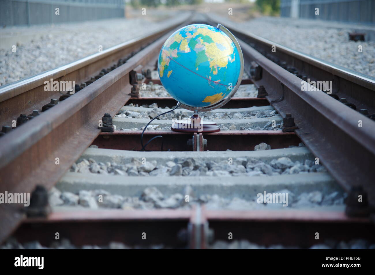 Globus sur le chemin de fer Banque D'Images