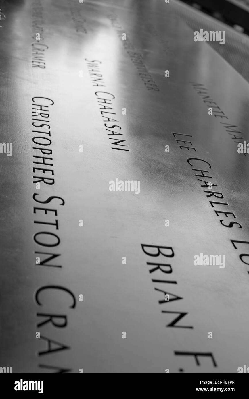 Noms sur 9/11 memorial Banque D'Images
