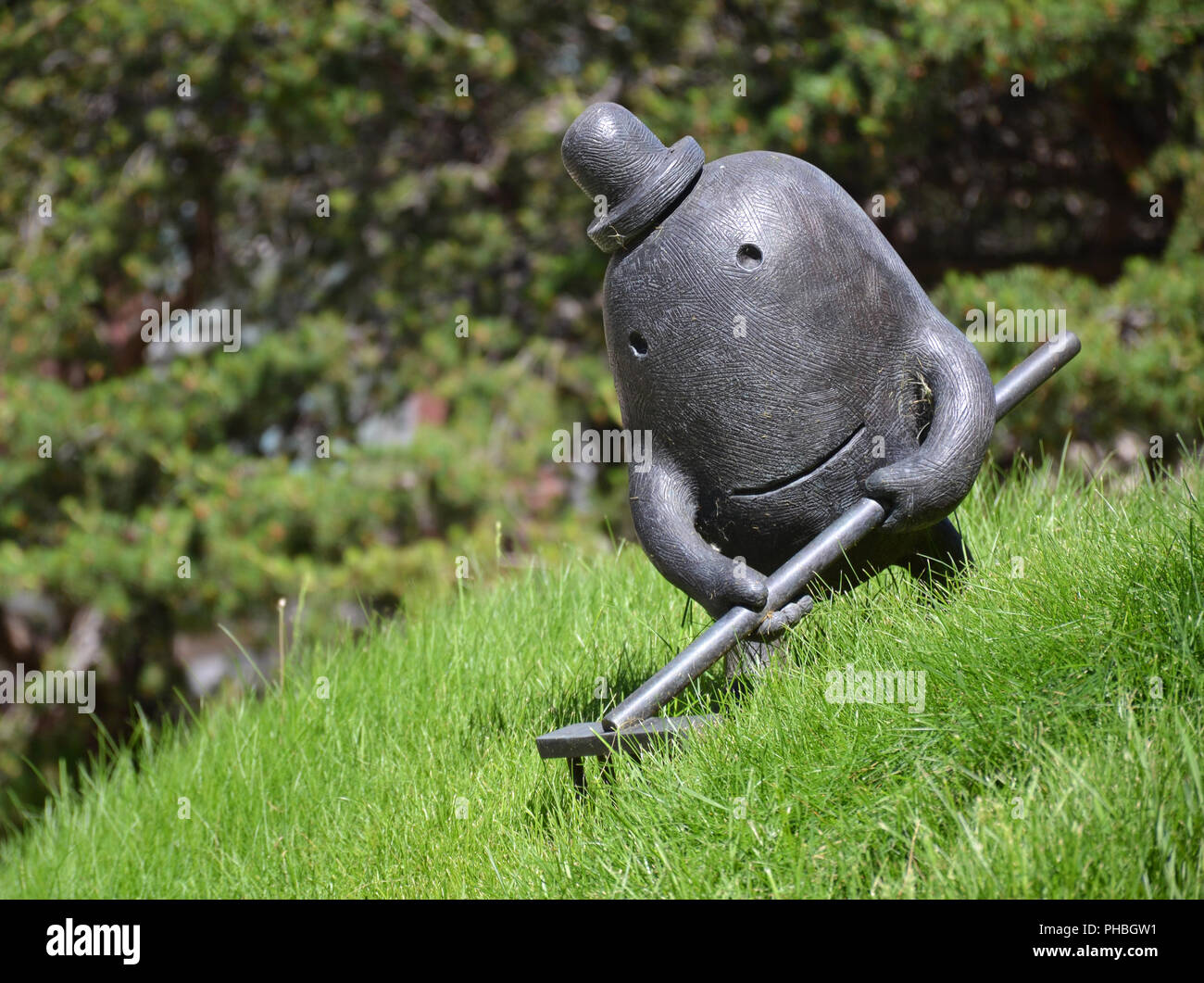 3 juin 2018 - Minneapolis, MINNESOTA : Sculptures dans le palais de justice fédéral Plaza jardin. Auteur : Tom Otterness. Banque D'Images