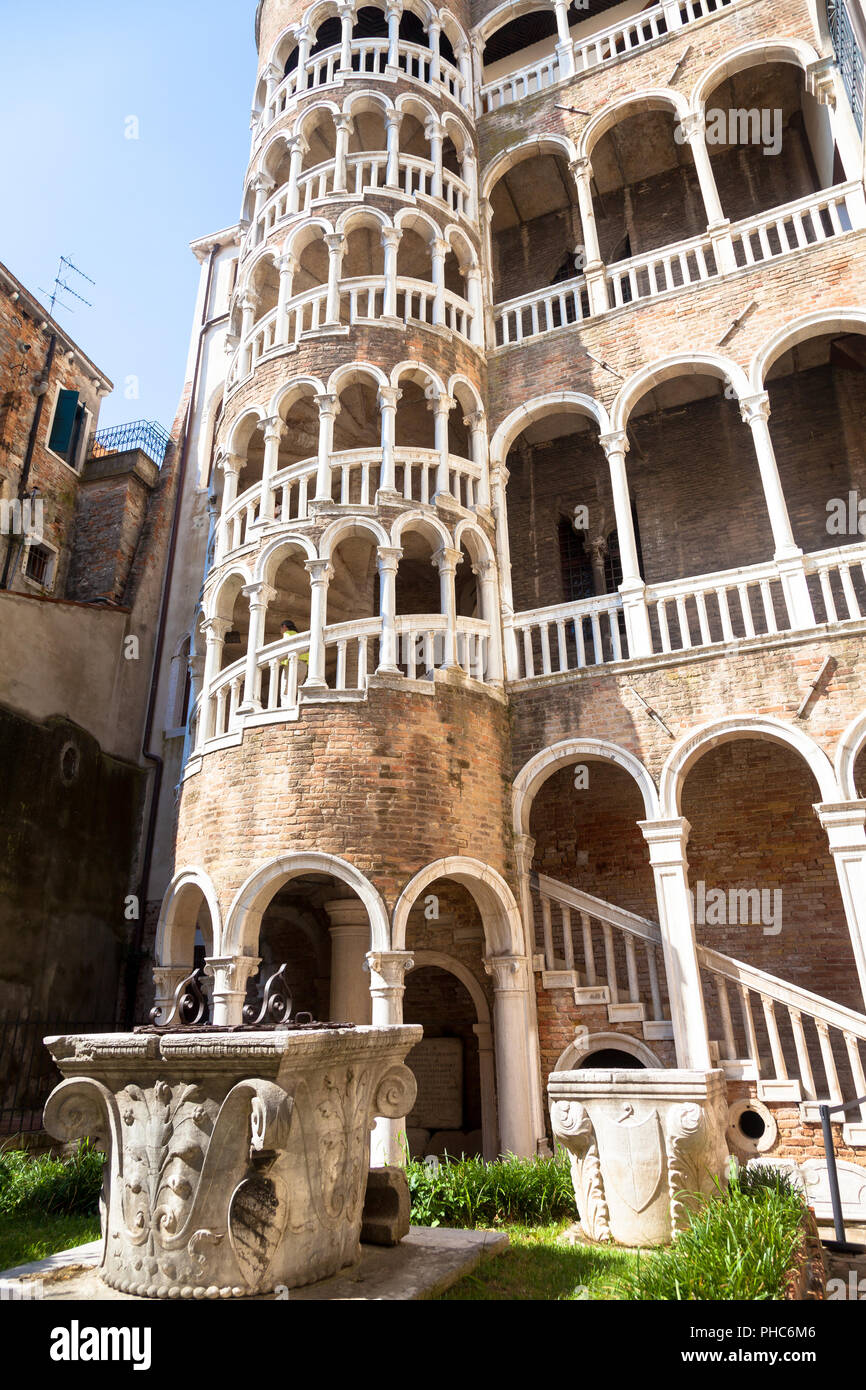 Bovolo escalier dans Venice Banque D'Images