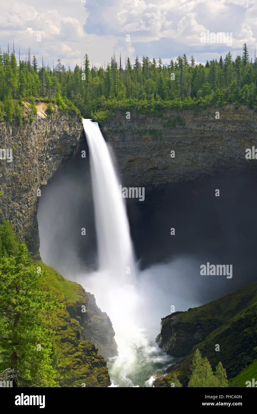 Helmcken Falls, le Parc National de Wells Gray Banque D'Images