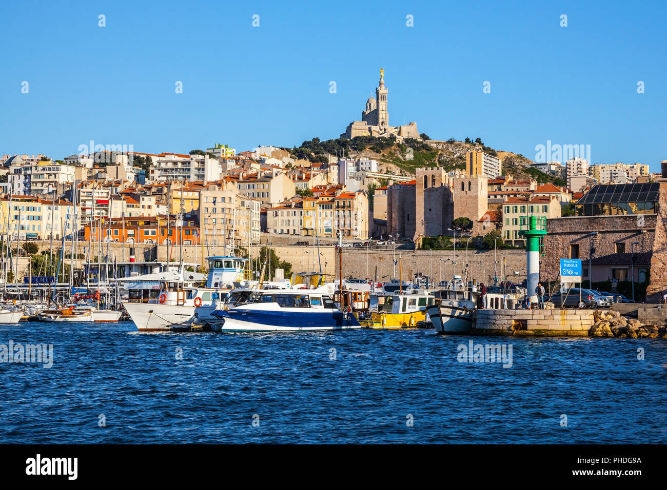 L'eau de la zone du Vieux Port de Marseille Banque D'Images