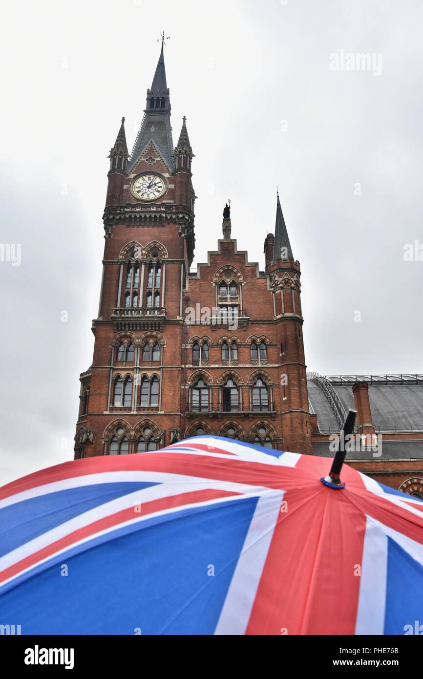 Un drapeau de l'Union britannique parapluie dans Londres, Royaume-Uni Banque D'Images