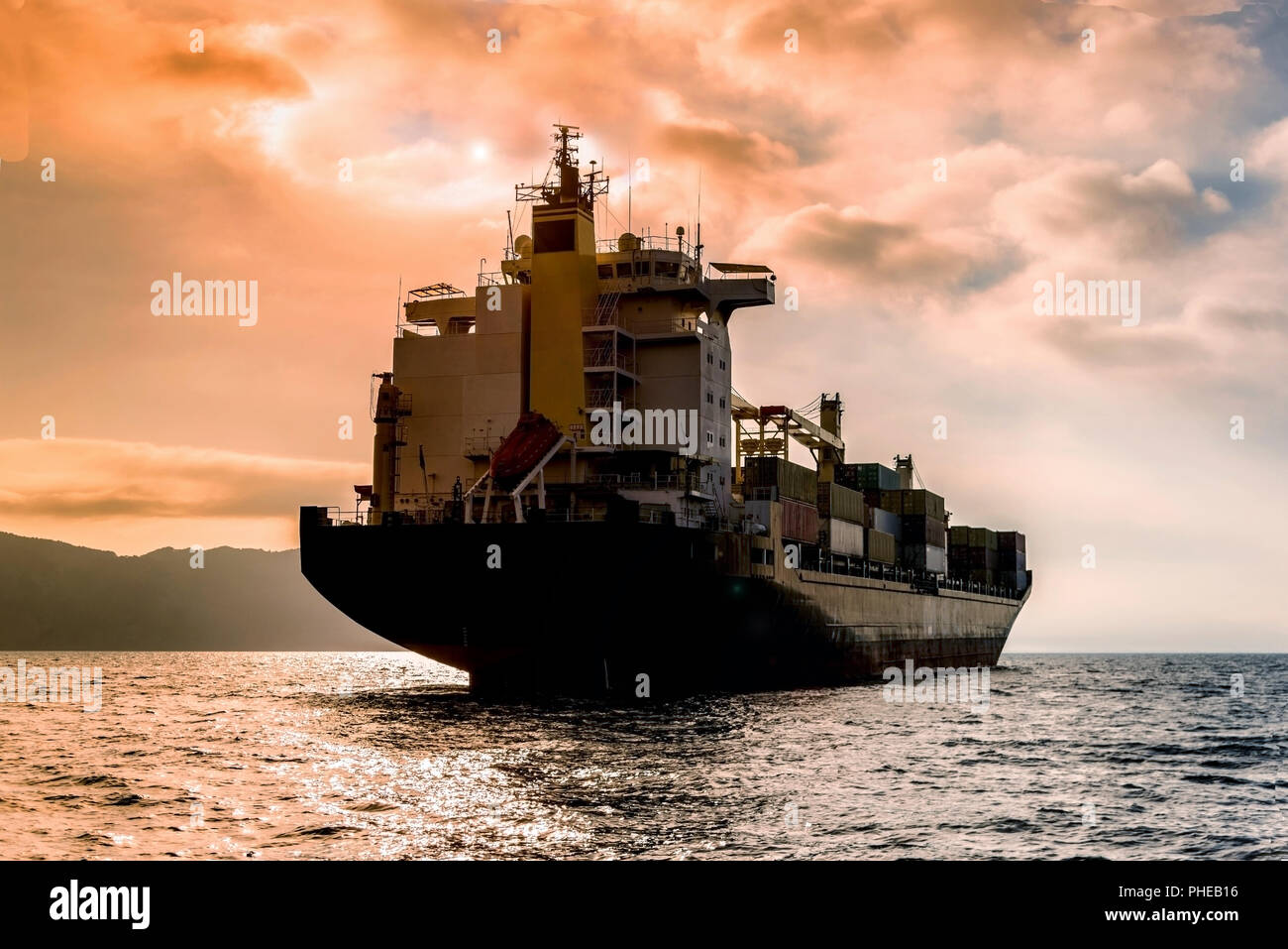 La logistique et le transport de cargo international des conteneurs Photo  Stock - Alamy