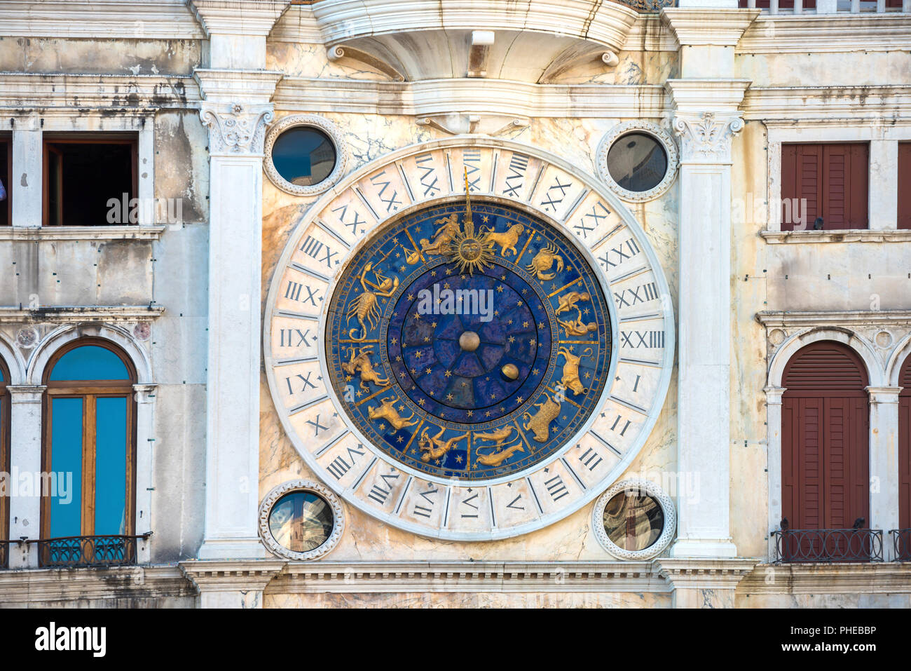 Tour de l'horloge astronomique du Zodiaque Banque D'Images