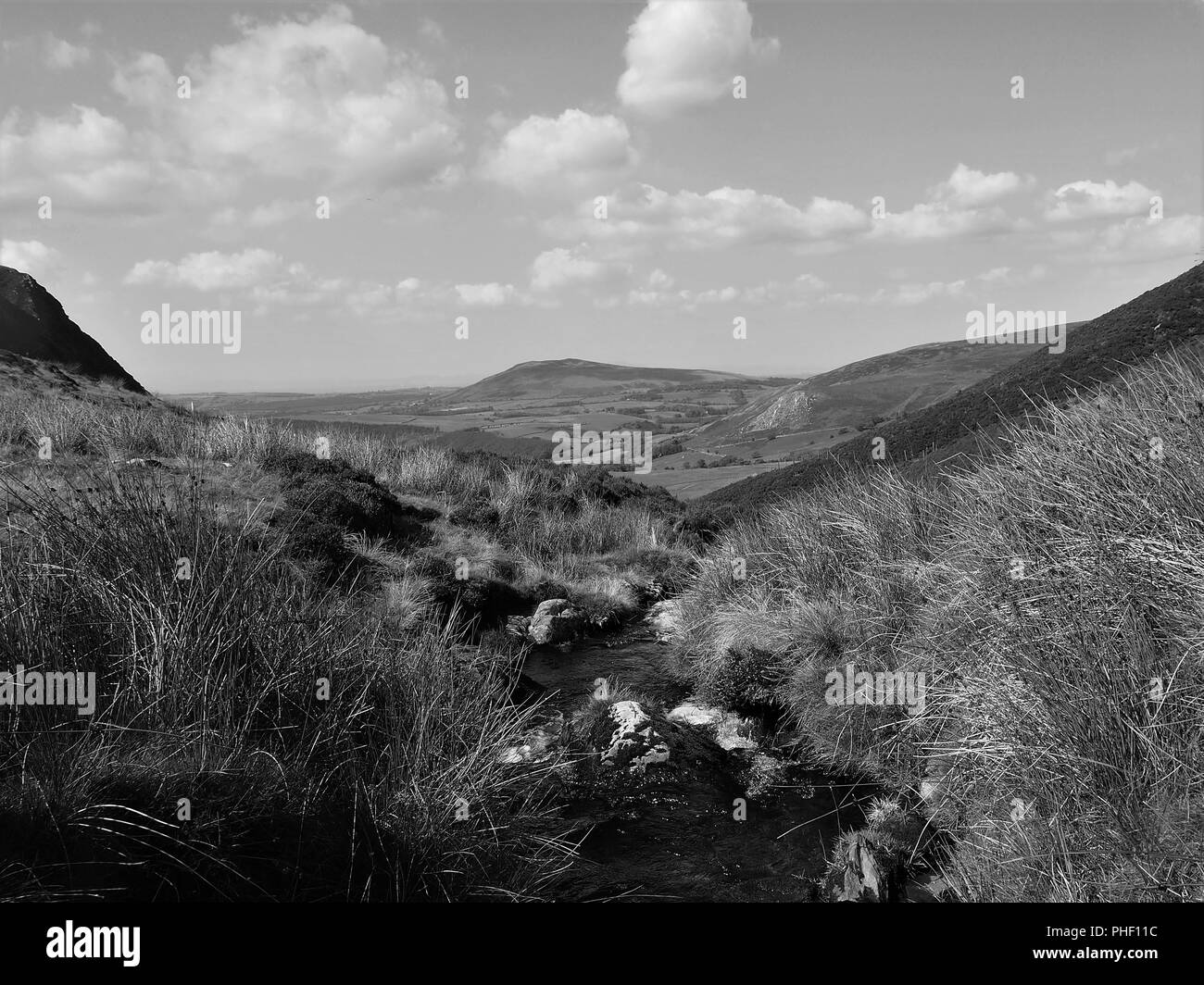 Vue en direction nord vers le haut de Binsey de Whitewater Dash, le nord du Parc National du Lake District, Cumbria, Angleterre, Royaume-Uni Banque D'Images