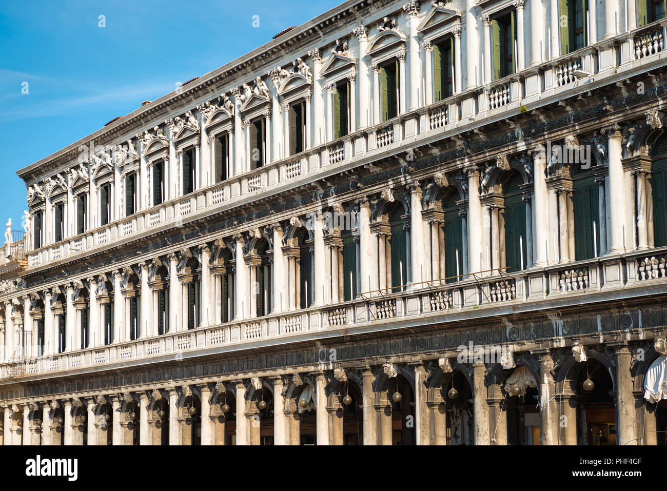 Blanc de la façade du palais des Doges à Venise Banque D'Images