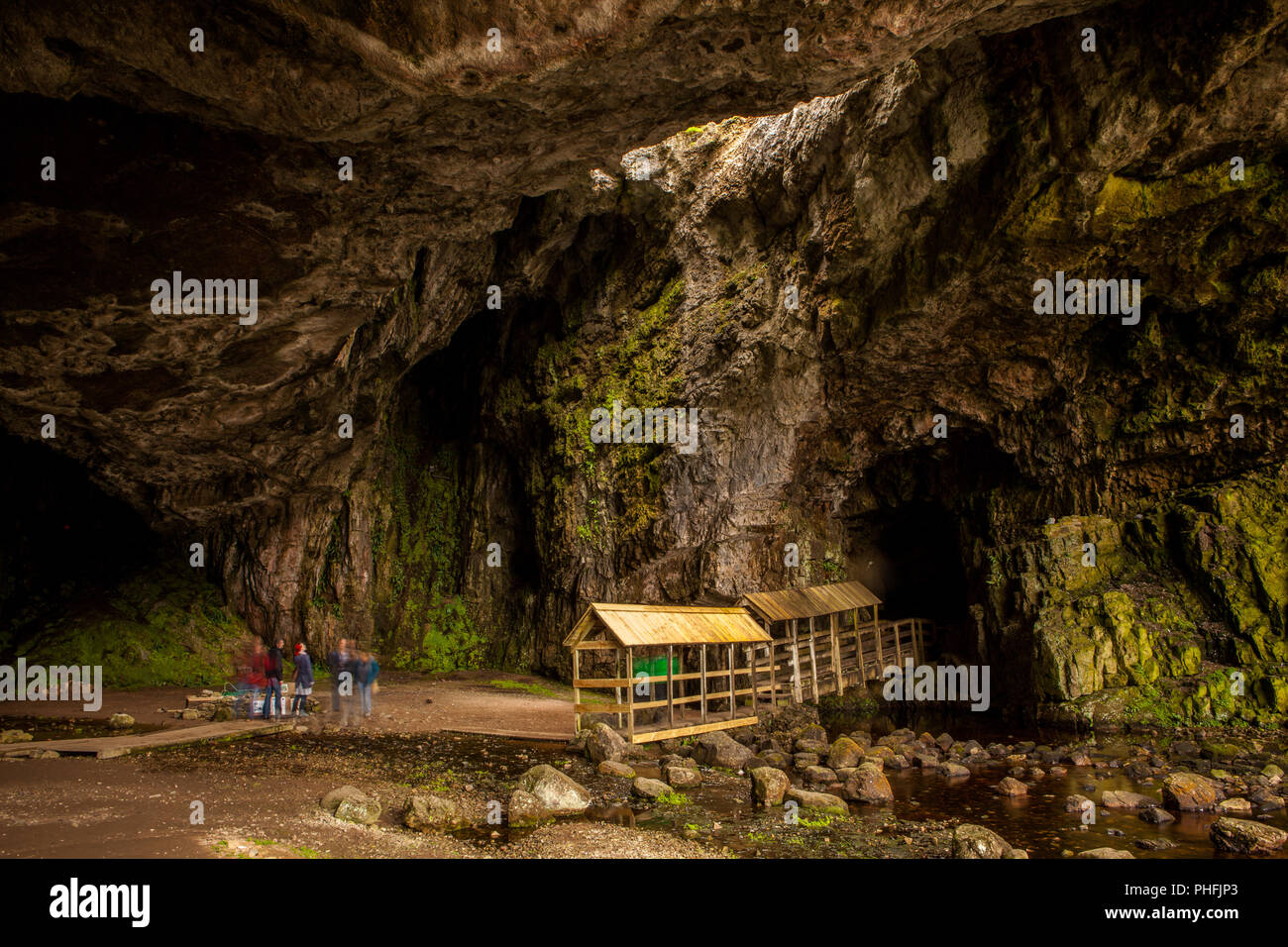 Smoo Cave, eine von den Gezeiten ausgewaschene Nordwestküste schottischen an der Höhle Banque D'Images