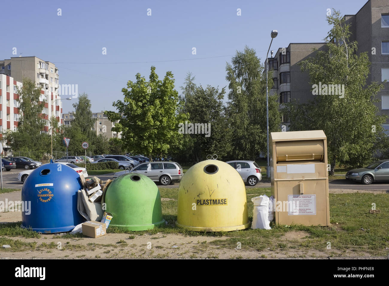 Dépotoir dans petite ville Banque D'Images