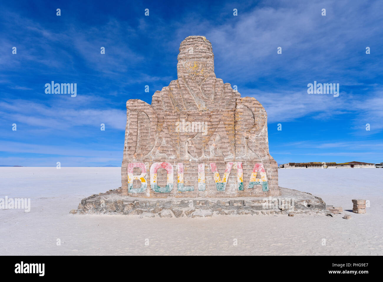 Rallye Dakar monument sur le Salar de Uyuni, Bolivie Banque D'Images