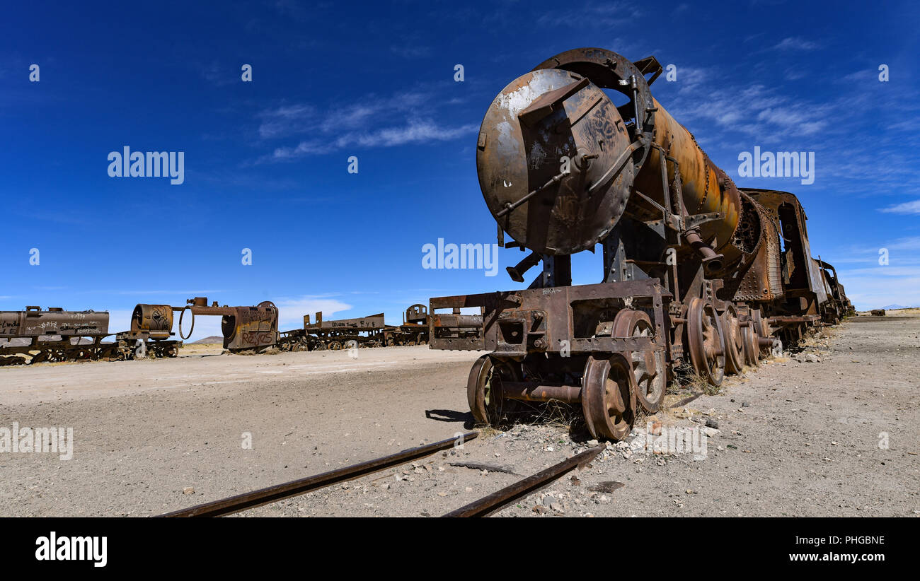 Des moteurs de locomotives de rouille dans le Cemeterio de Trenes ...