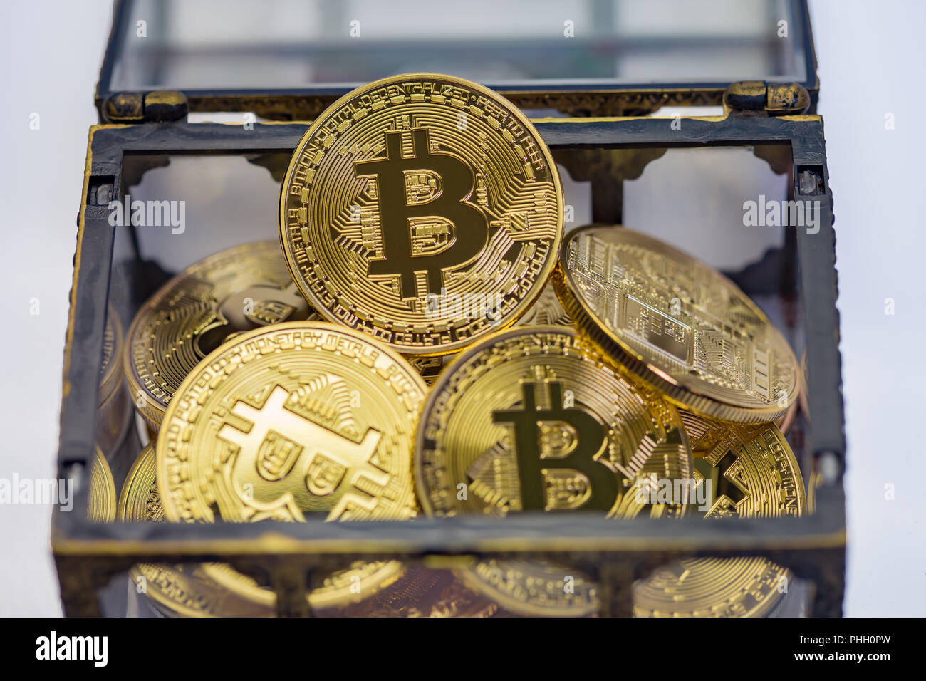 Coffre au Trésor Bitcoin Photo Stock - Alamy