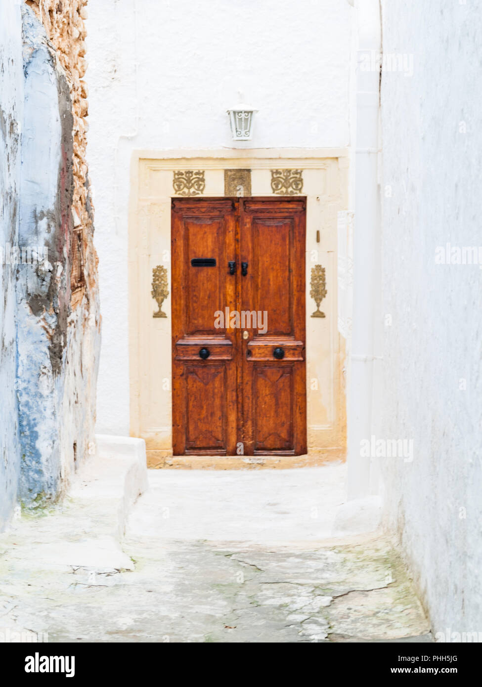 Hammamet-Tunisie-ruelles du vieux dans les rues de la ville, murs blancs, portes arabe Banque D'Images