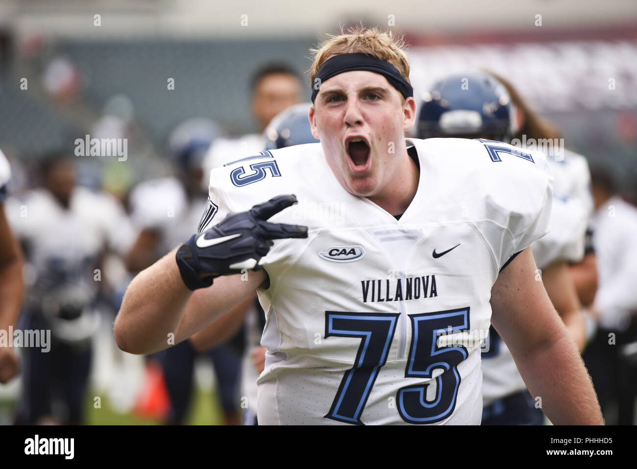 Philadelphie, Pennsylvanie, USA. Du 1er septembre 2018. La Villanova PATRICK LAROSA (75) célèbre après avoir battu Temple à Lincoln Financial Field à Philadelphie PA Credit : Ricky Fitchett/ZUMA/Alamy Fil Live News Banque D'Images