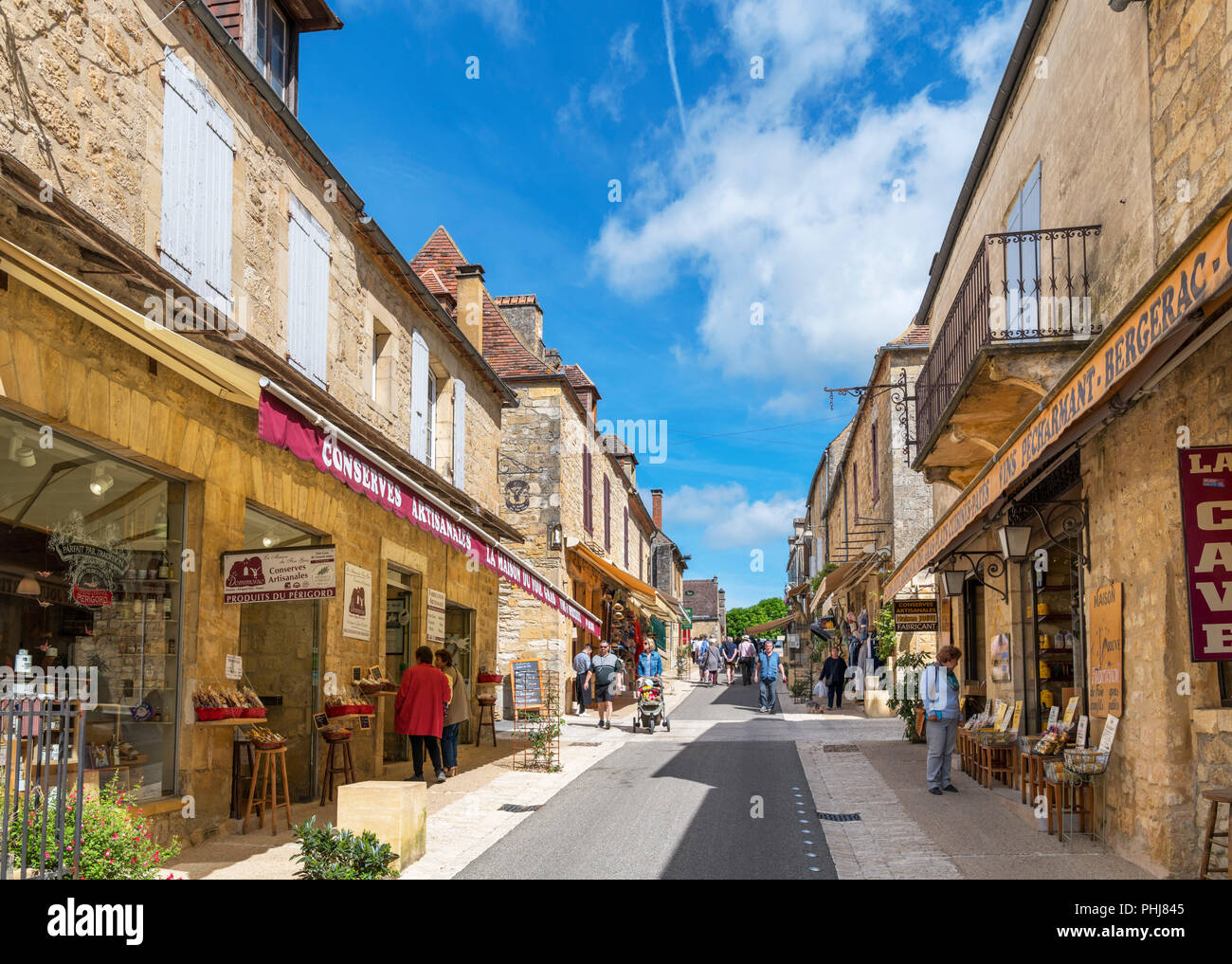 Boutiques sur la Grand Rue dans la vieille ville historique de Domme, Dordogne, France Banque D'Images