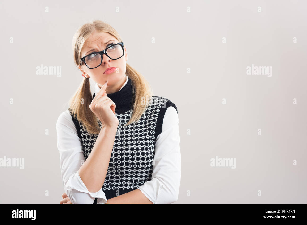 Femme penser ringard Banque D'Images