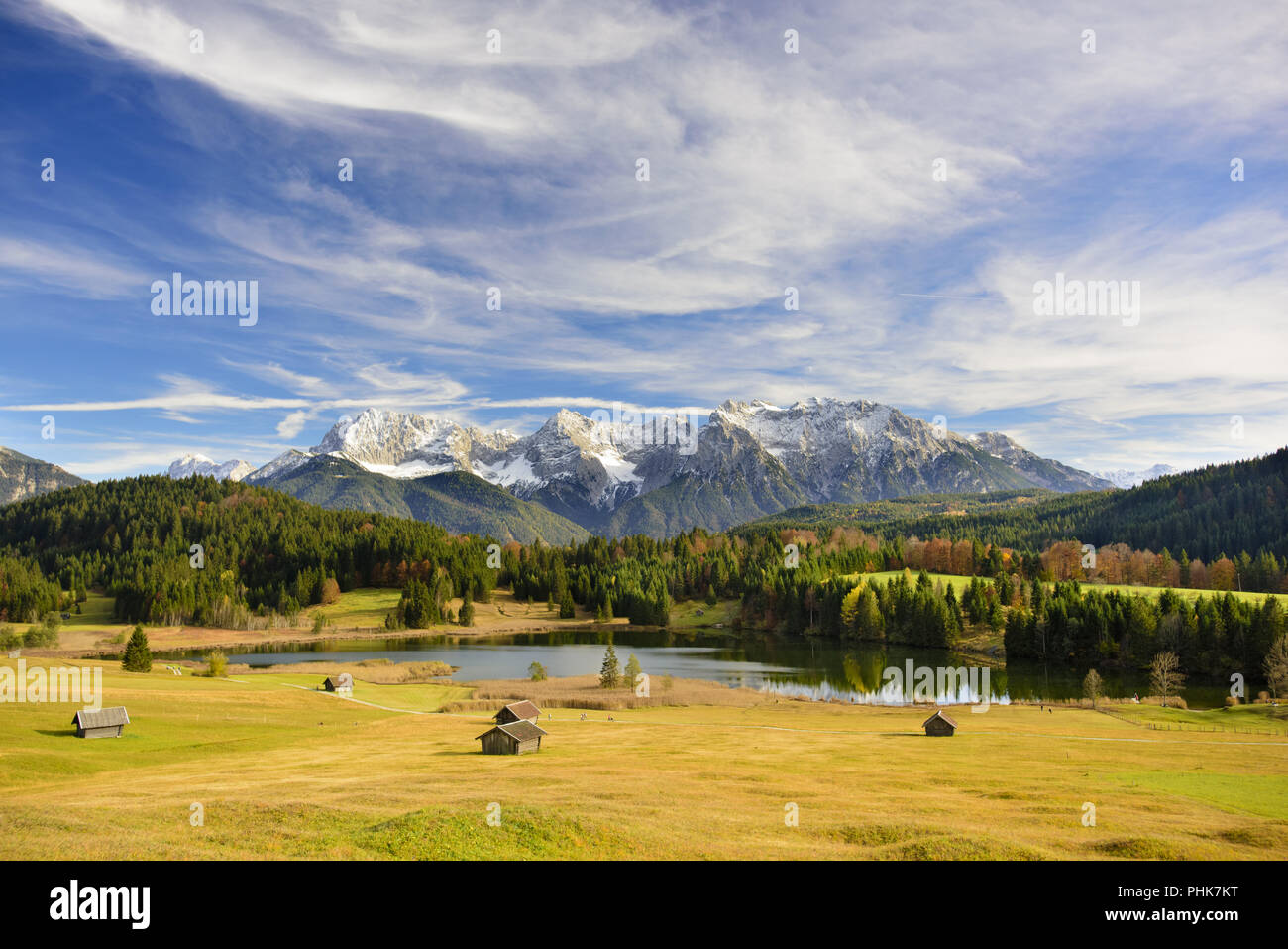 Paysage panoramique en Bavière avec Karwendel à l'automne Banque D'Images
