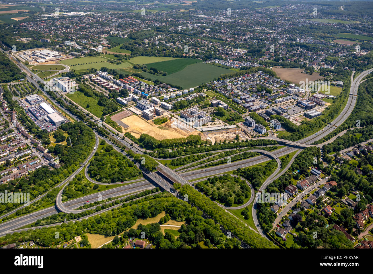 Vue aérienne de la ville, à l'est de la Couronne, de l'autoroute A40, l'ADAC-administration, Westfalendamm, Ruhrschnellweg, B236, l'autoroute, Dortmund, au nord de la Ruhr, Rh Banque D'Images