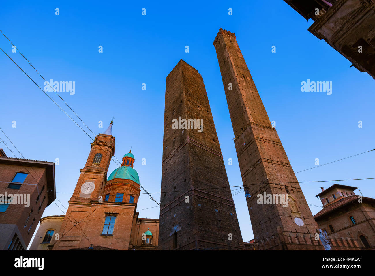 Célèbre tour Asinelli à Bologne Italie Banque D'Images