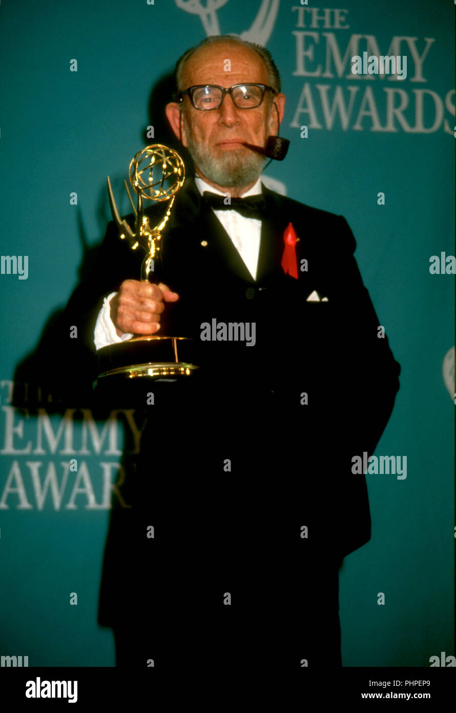 PASADENA, CA - le 30 août : l'acteur Hume Cronyn assiste à la 44th Annual Primetime Emmy Awards le 30 août 1992 à Pasadena Civic Auditorium à Pasadena, en Californie. Photo de Barry King/Alamy Stock Photo Banque D'Images