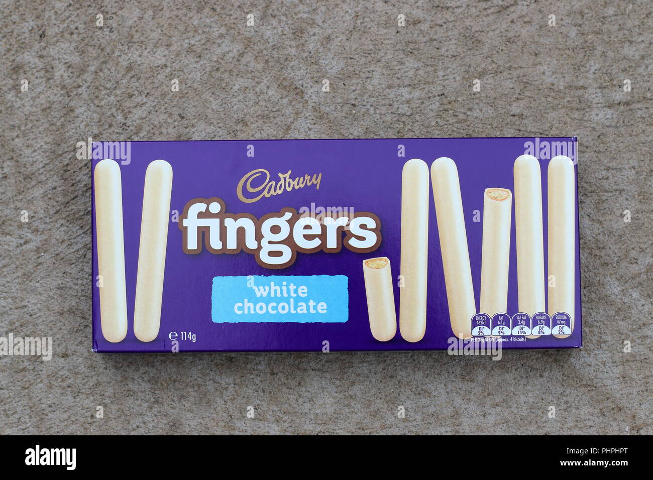 Les doigts de Cadbury cocolate blanc Banque D'Images