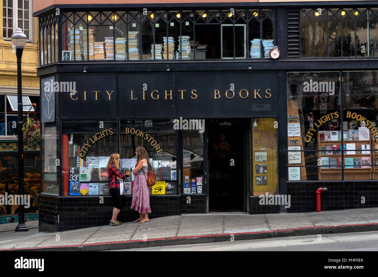 City Lights Books est une librairie indépendante-publisher Association à San Francisco, Californie. Banque D'Images