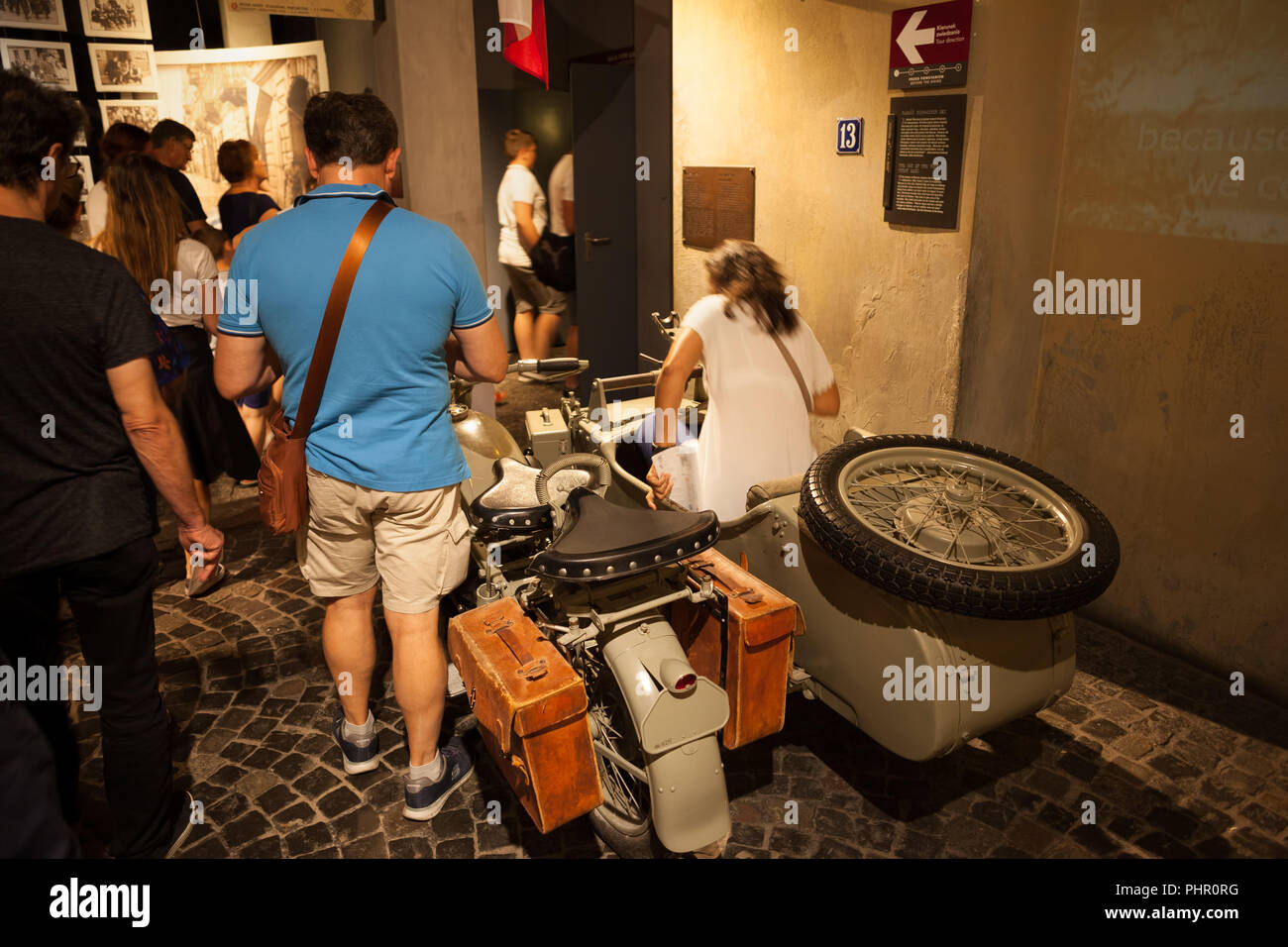 L'armée allemande avec side-car moto BMW de WW2 en insurrection de Varsovie Museum (Musée de l'Insurrection de Varsovie, Muzeum Powstania Warszawskiego) à Varsovie, Pologne Banque D'Images