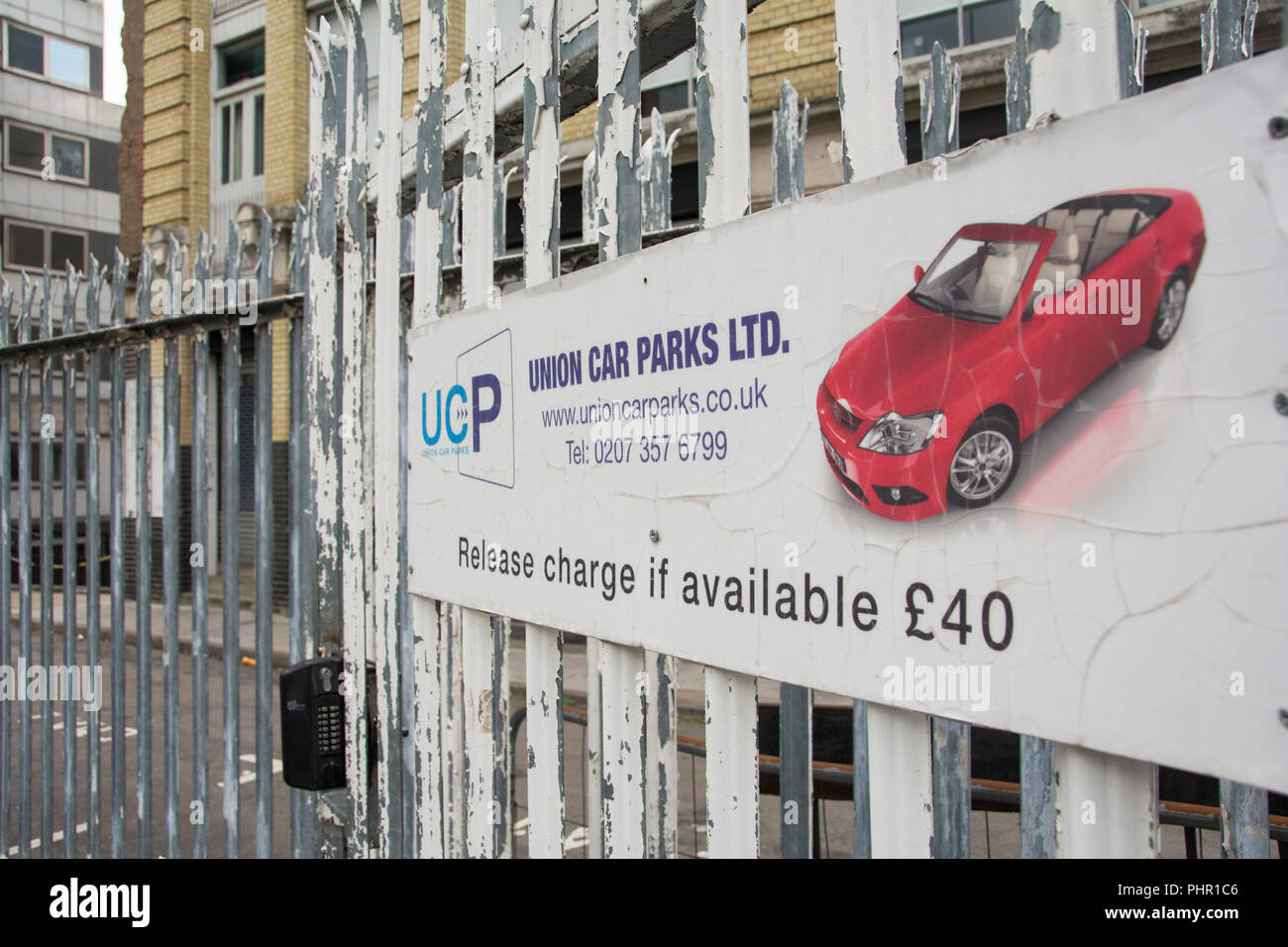 La régénération urbaine autour de Clere Street car park, London, UK Banque D'Images