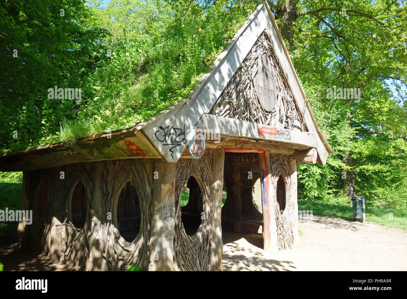 Egg hut dans Jenischpark à Hambourg avec prairies humides Banque D'Images