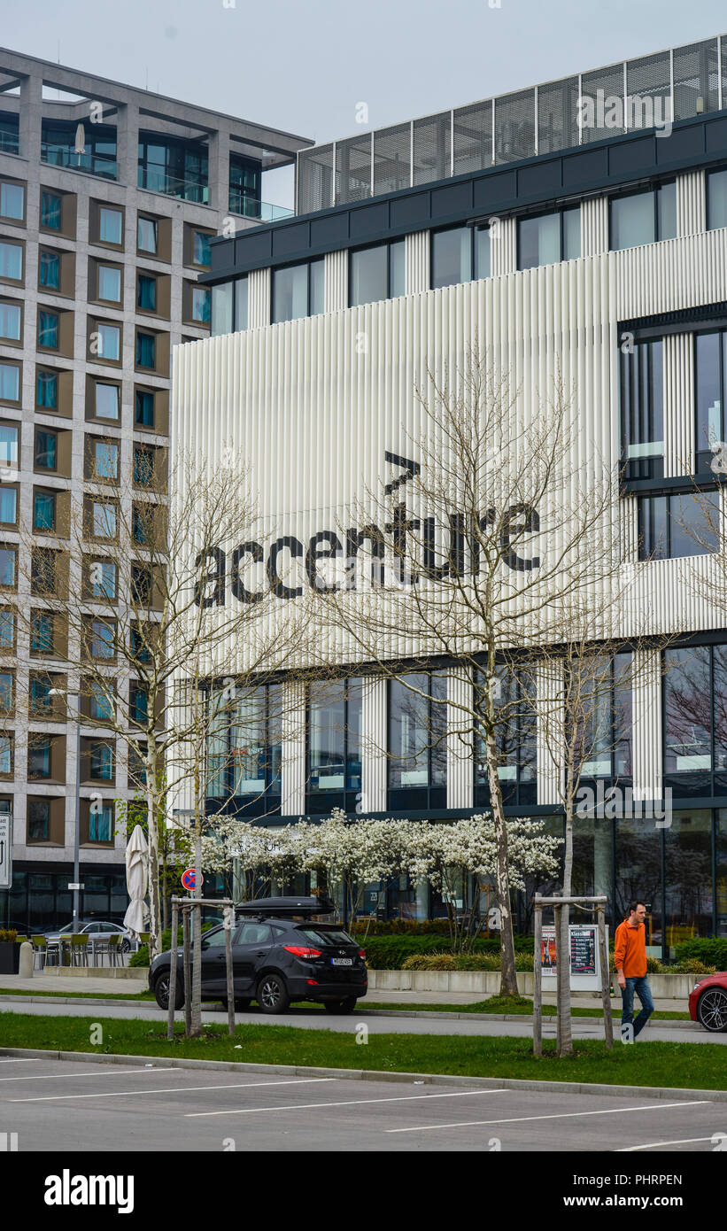 Accenture, Anni-Albers-Strasse, Schwabing, Munich, Bayern, Deutschland Banque D'Images