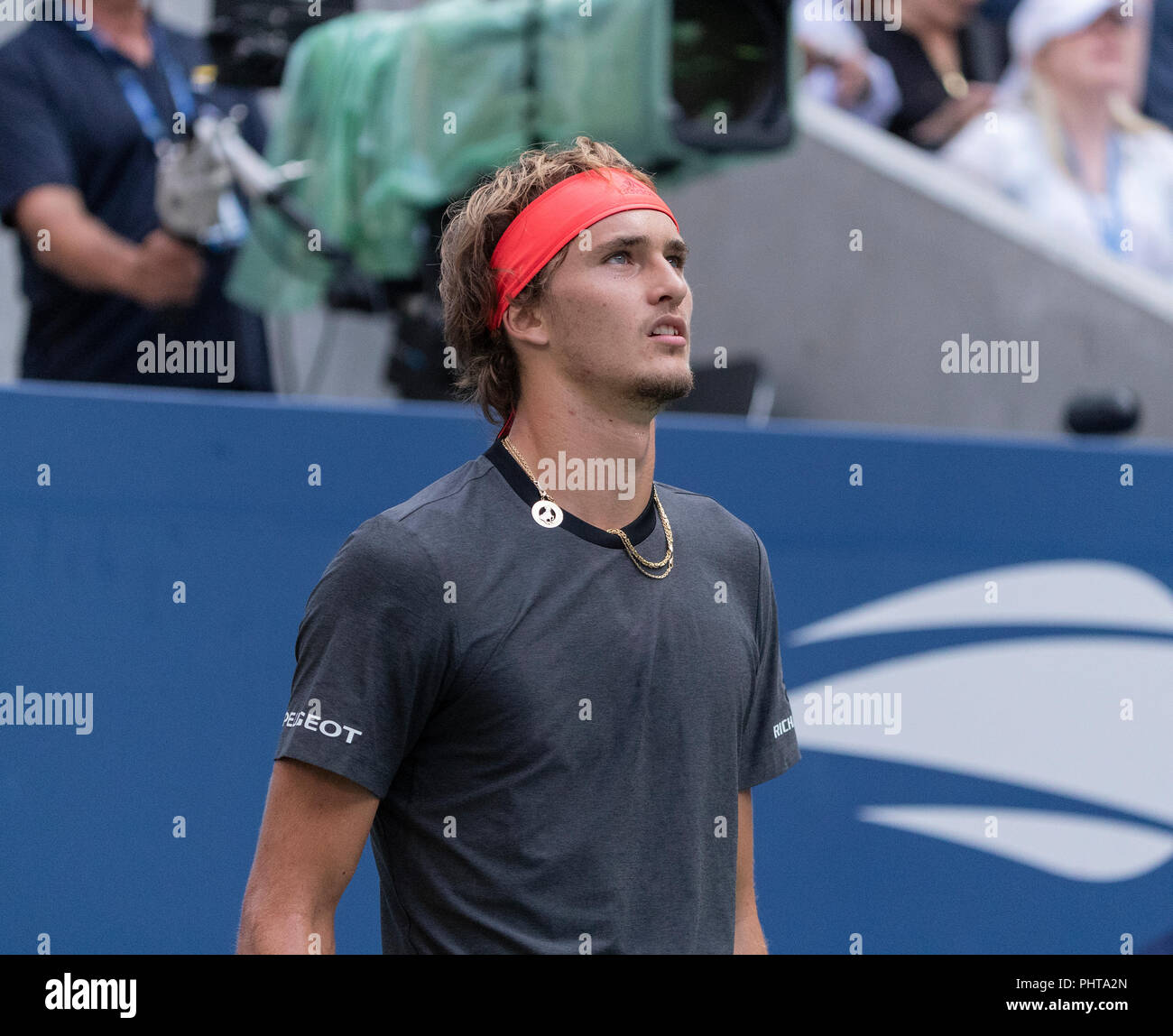 New York, USA. 06Th Nov, 2018. Alexander Zverev de l'Allemagne réagit au cours de l'US Open 2018 3ème tour match contre de commentaires de l'Allemagne à l'USTA Billie Jean King National Tennis Center Crédit : Lev Radin/Pacific Press/Alamy Live News Banque D'Images