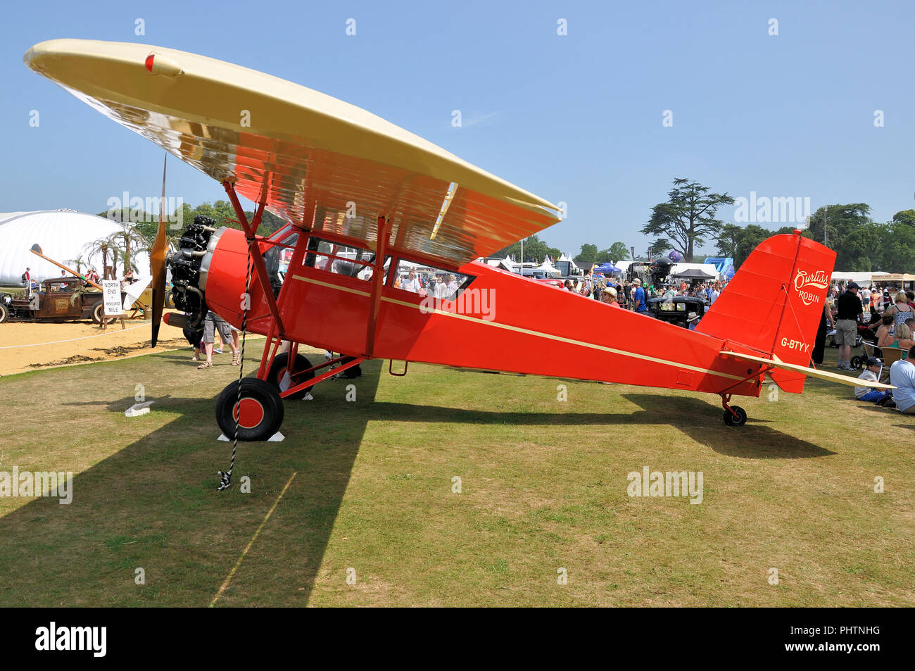 Curtiss Robin G-BTYY monoplan à aile haute construit par le Curtiss-Robertson Airplane Manufacturing Company. À Goodwood. Propriétaire Russell Hatton Banque D'Images